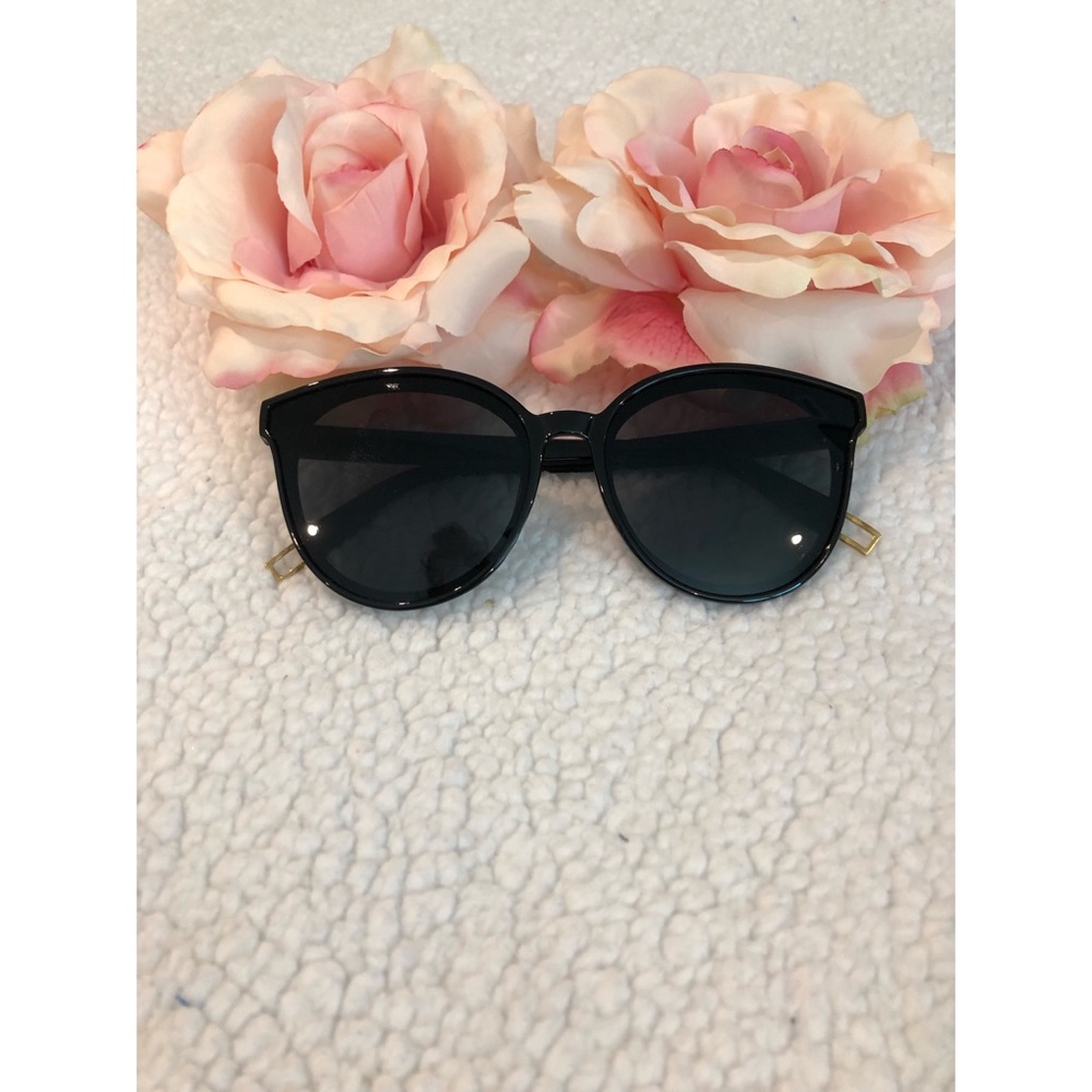 🌷 Sunglasses